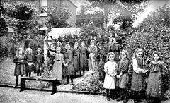 Mount-Hermon-Childrens-Home-38-Ashburnham-Road.-1915.